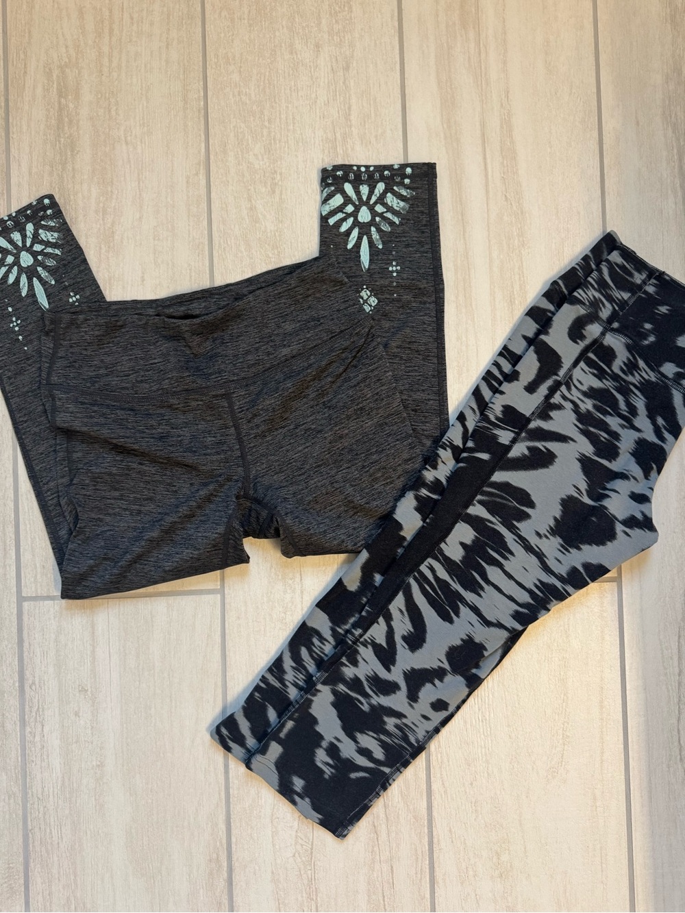 Nike Black & Gray Patterned Women's Leggings
